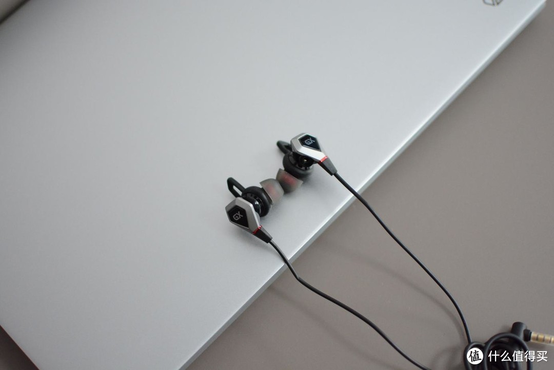 2022年了，为啥还买有线耳机？HECATE 漫步者电竞GX04声卡版游戏耳机评测
