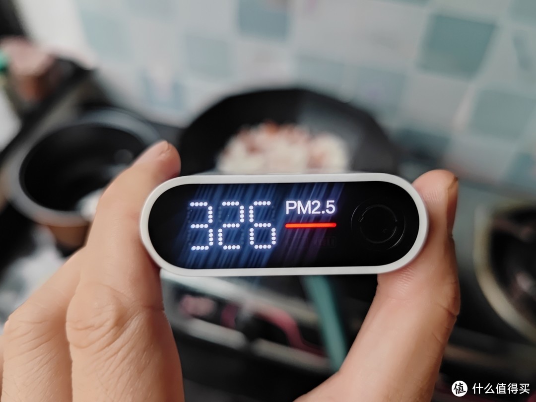 了解生活中的 PM2.5，智米PM 2.5 检测仪