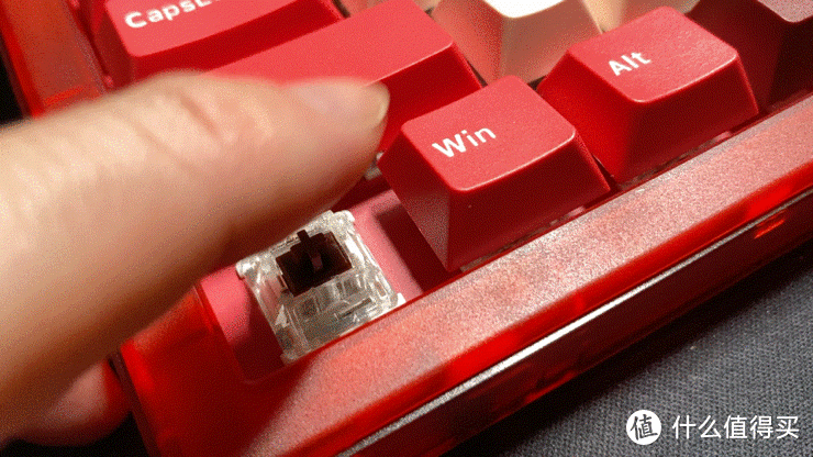 书房RGB中的卷王，贝戋马户RS6三模机械键盘