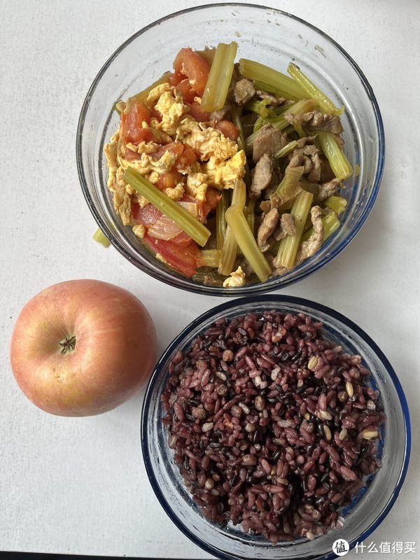 番茄炒蛋+芹菜+杂米饭