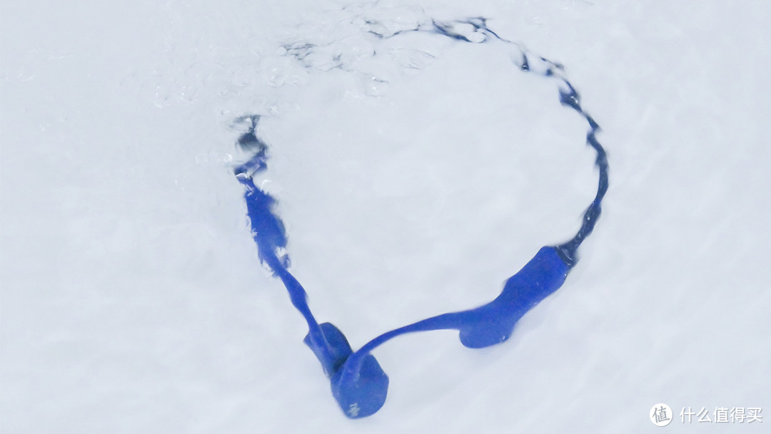 在水下畅游音乐世界——韶音游泳耳机OpenSwim