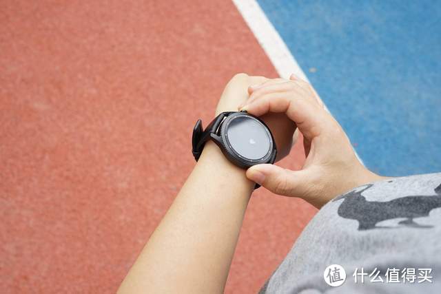 dido E10S PRO血压心电智能手表：全面监测身体健康指标