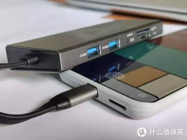 被小米带坏？为什么旗舰手机也都不爱标配 USB3.0？