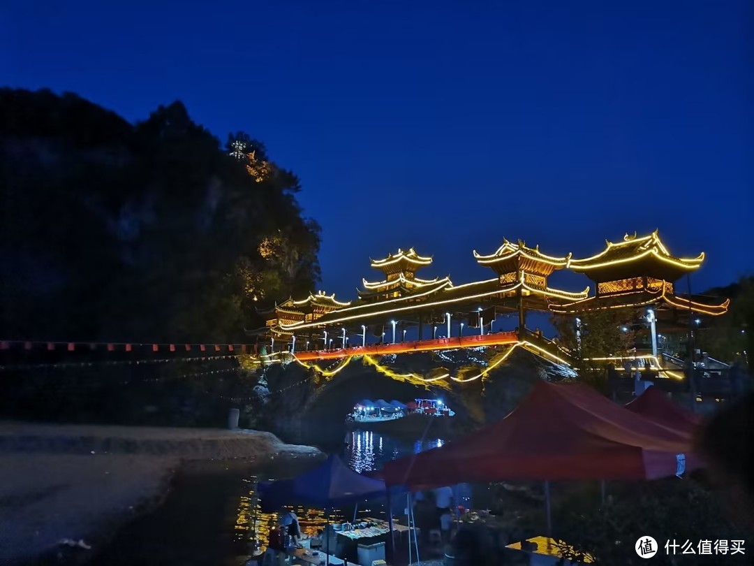 夜色下的风雨桥，竟然没有篝火晚会