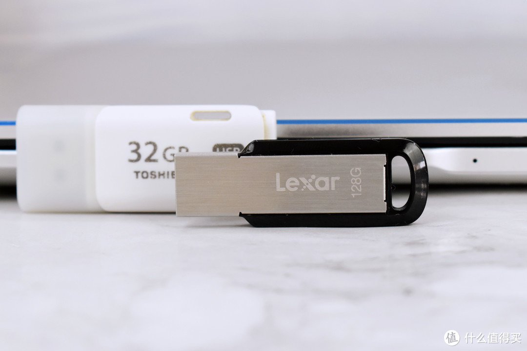 Lexar雷克沙M400 U盘：好用不贵，数据加密让人放心