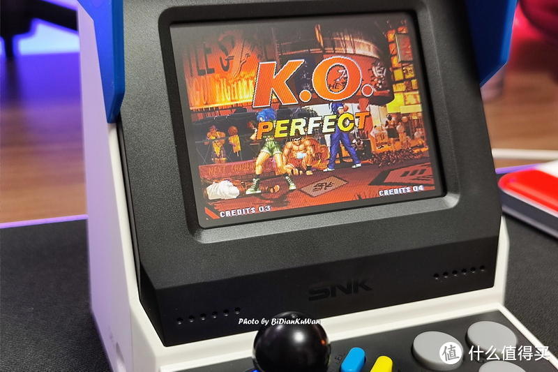 超小桌面游戏厅SNK NEOGEO mini评测：梦回童年，玩伴却已走远