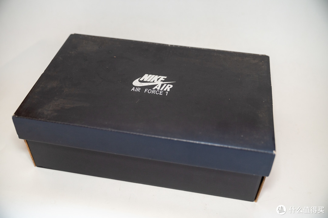 Nike Air Force 1 液态金开箱——当年加价的鞋沦为3折