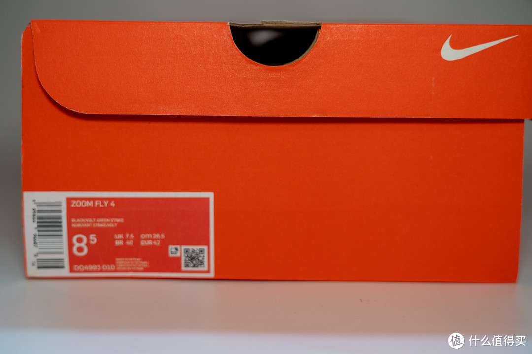 Nike Zoom Fly 4——颜值高，性价比的跑鞋