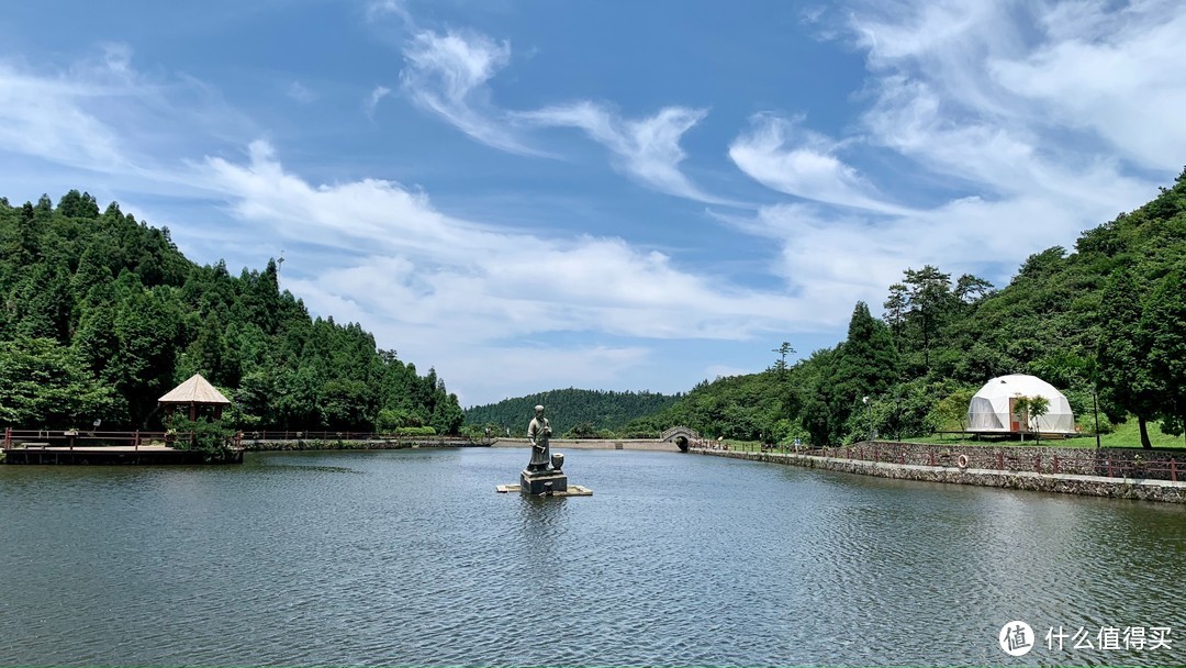 梅岭印象6，醉美虹河谷，一处有彩虹的山谷