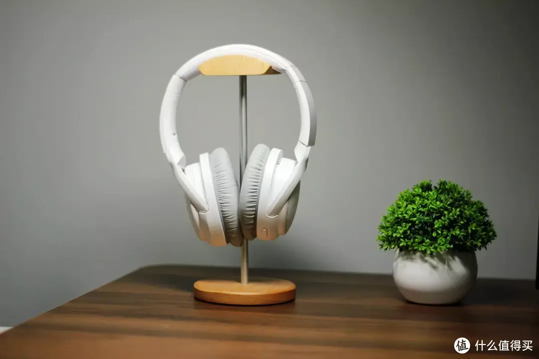 499元就能享受安静的音乐世界 - 创新 Zen Hybrid无线主动降噪耳机