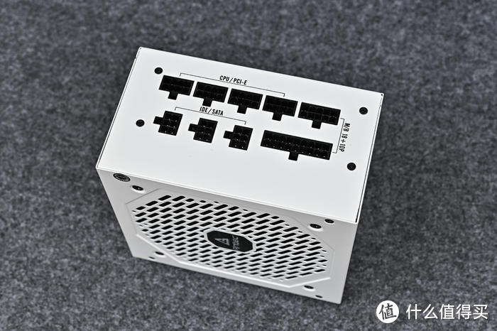 抽拉式 ATX Mesh 机箱——乔思伯 VR4 装机展示