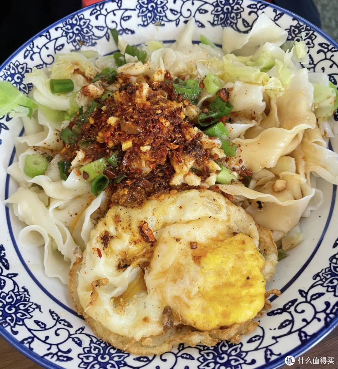 干饭日常！好吃到舔盘的秘制油泼面，在家就能做！