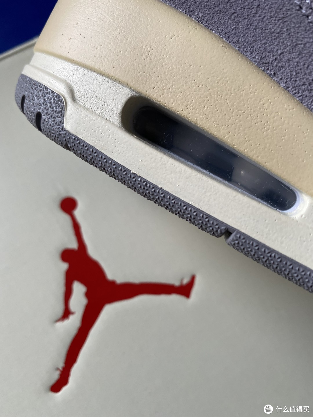 帆布的AJ行不行？来看看Air Jordan 3 Retro SE吧！