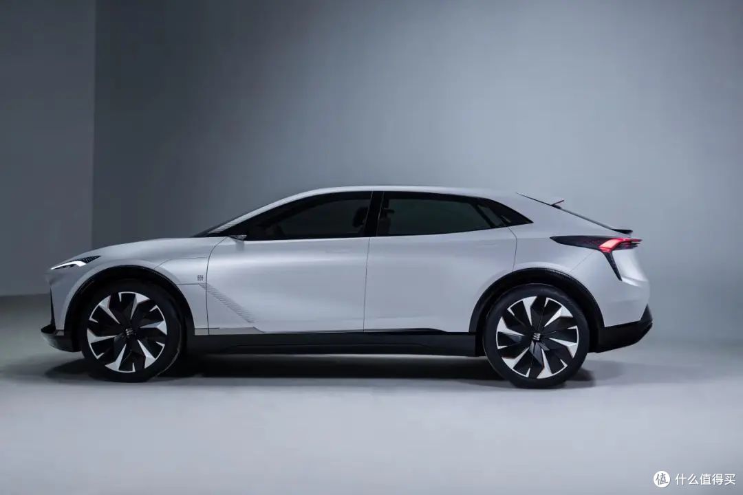 别克 electra-x 静态体验:简中有繁,细节小赞