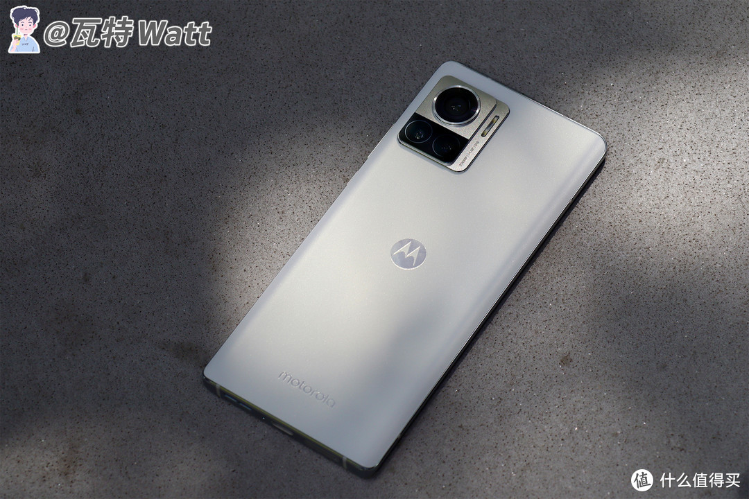 moto X30 Pro使用体验：高端旗舰新成员，高性能和高质感都有了