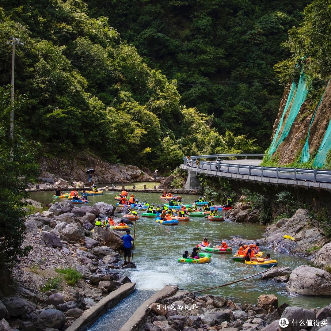 江浙沪周边漂流选择，龙王山峡谷漂流看一看啊