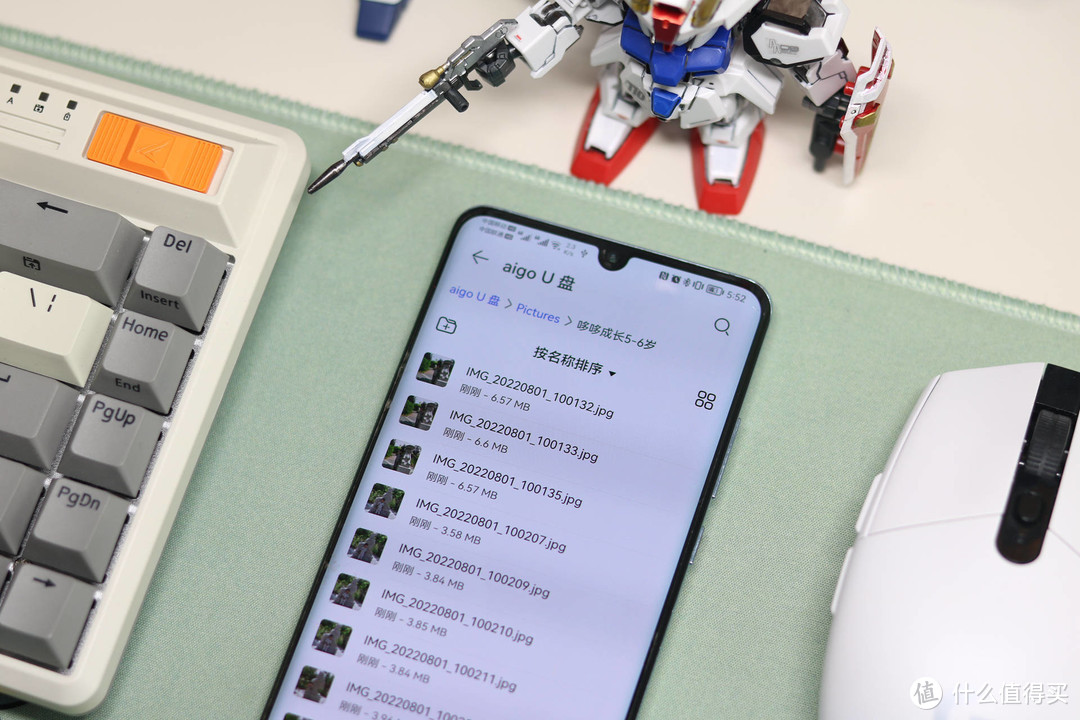 aigo高速固态U盘还能这么用？手机照片一键转存，解决宝妈的烦恼