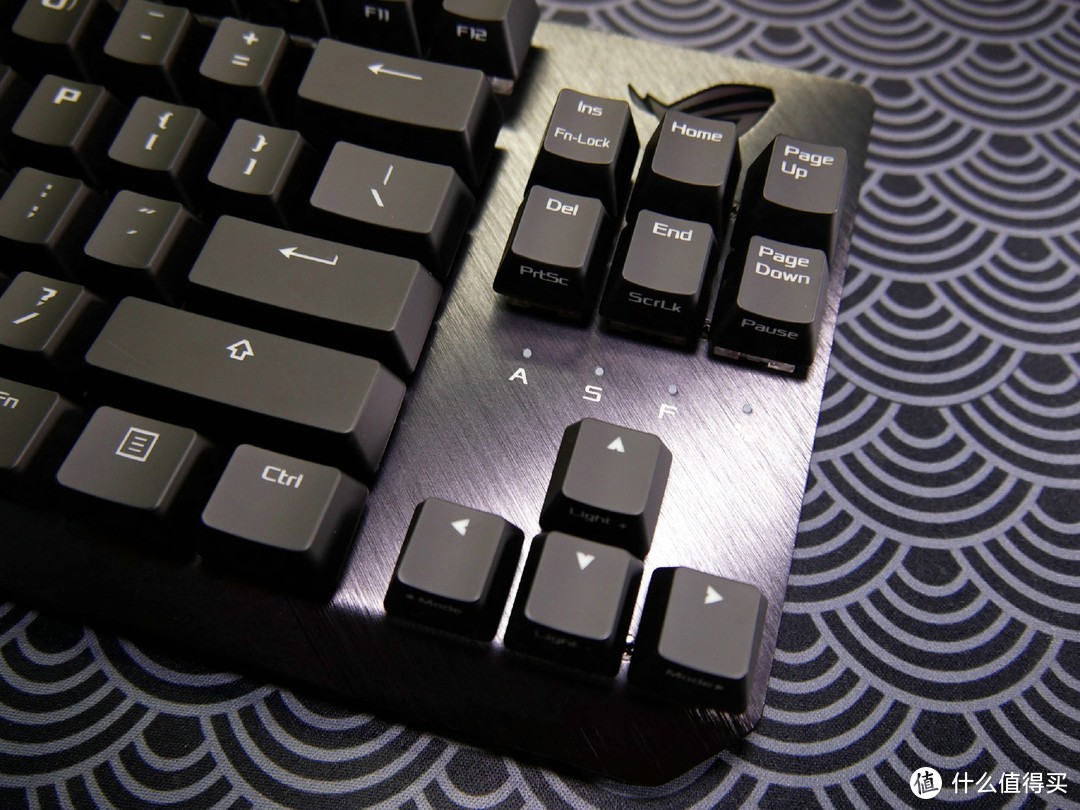 不一样的轴体体验——ROG 游侠NX TKL 机械键盘