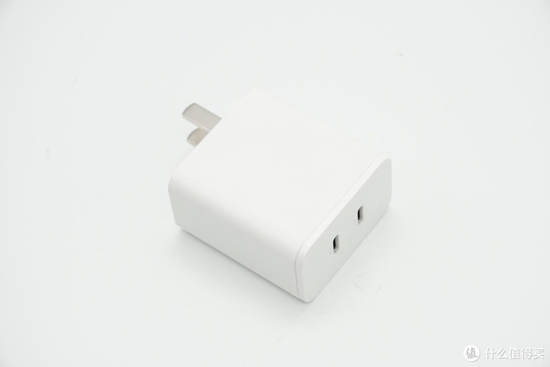 双USB-C同时快充，mophie推出45W氮化镓充电器