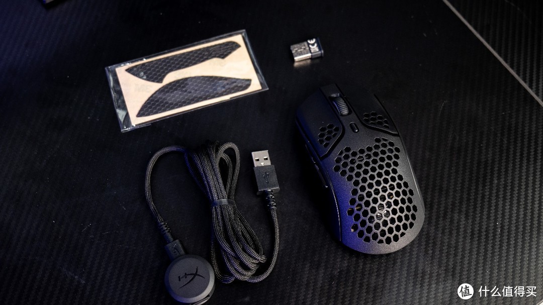 轻炫的“洞洞”鼠标，HyperX Pulsefire Haste Wireless旋火游戏鼠标的使用体验