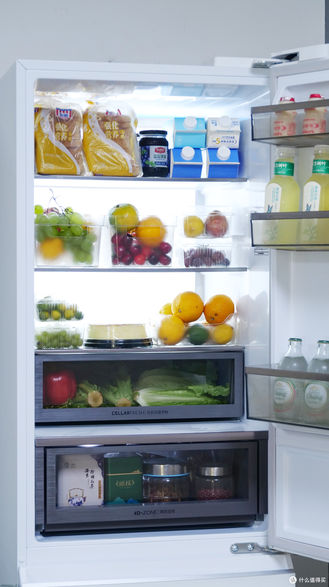 冷冻区还有-30℃ 深冷智冻,在大冷冻空间内,肉类可以被快速冷冻深冻