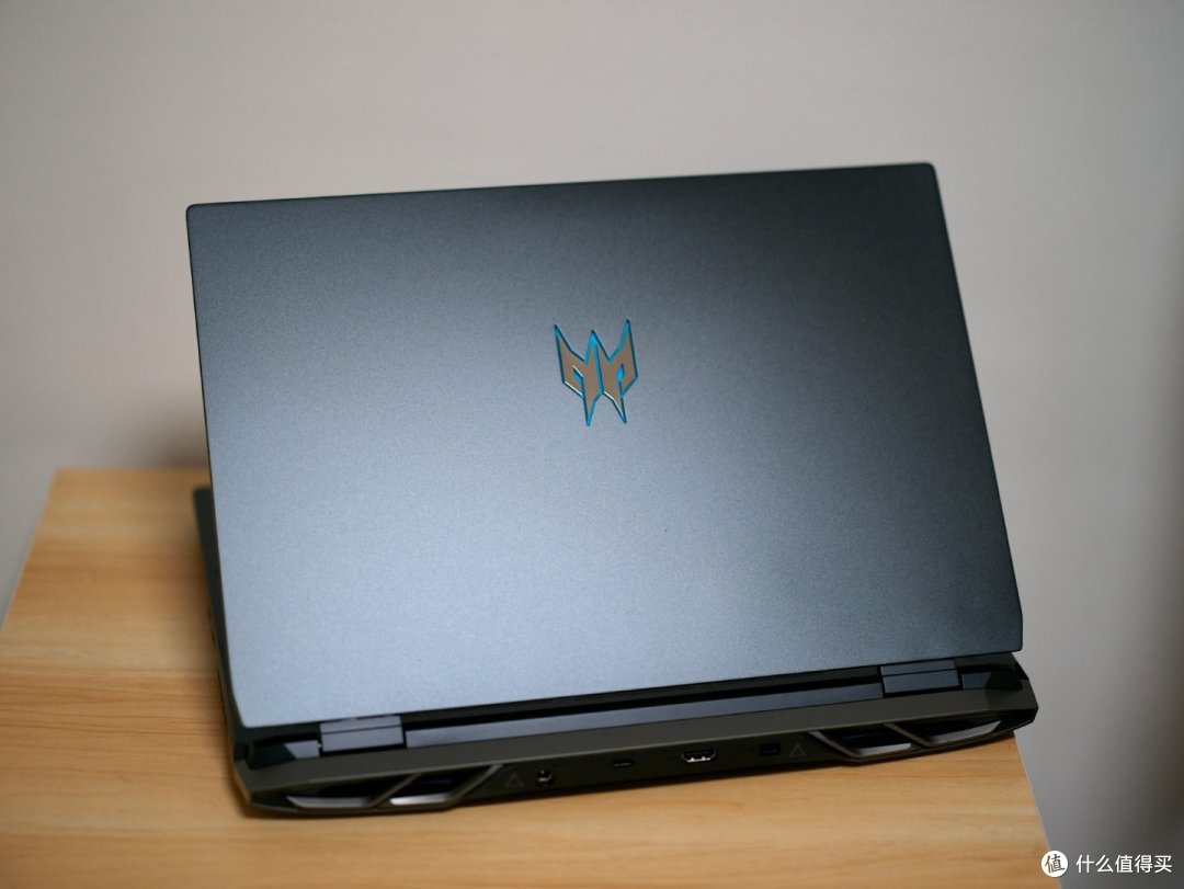 持续进化的游戏利器掠夺者战斧300游戏本评测