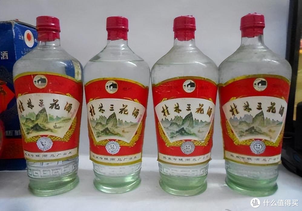 为什么中年人格外爱喝白酒？一名45岁的酒友坦露心声，太真实了，附白酒清单