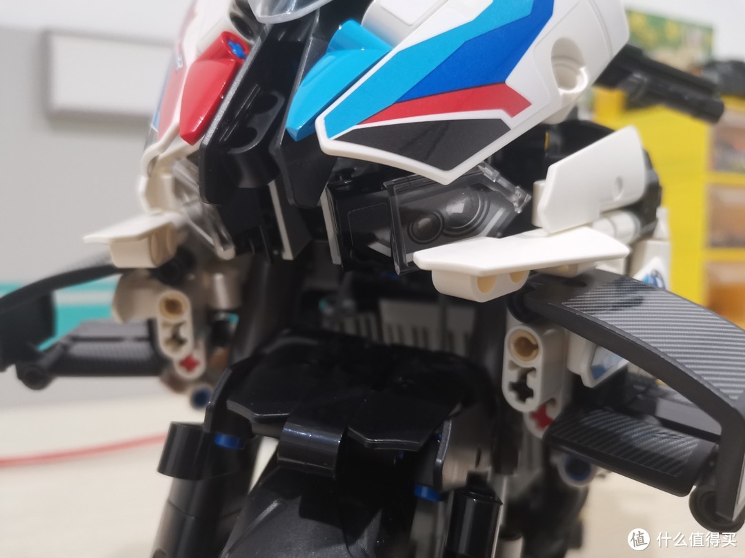 LEGO 机械组系列 42130 宝马摩托车M1000RR 最还原摩托车 评测