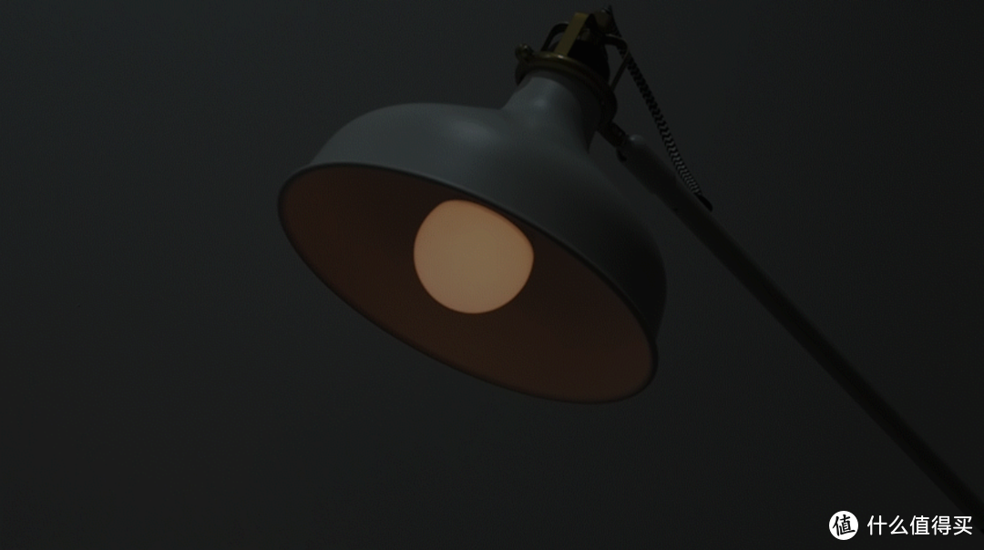 缓开缓关氛围感，小燕HomeKit智能灯泡体验分享