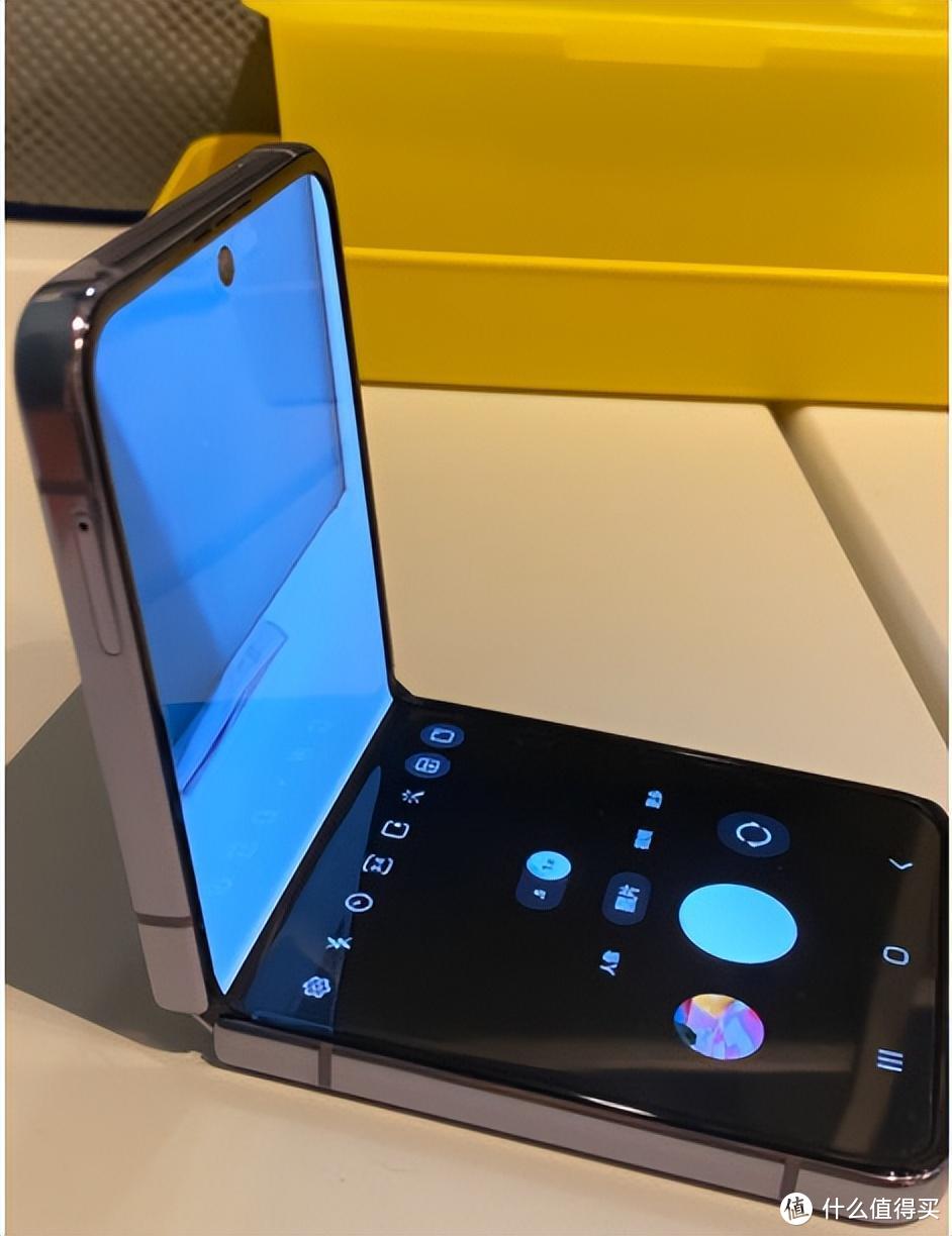 一周体验心得：moto razr 2022的性价比确实没得说