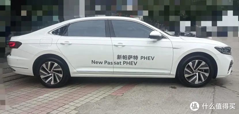 帕萨特PHEV：客户得从燃油版里慢慢捞，能捞出来的都比销售顾问专业