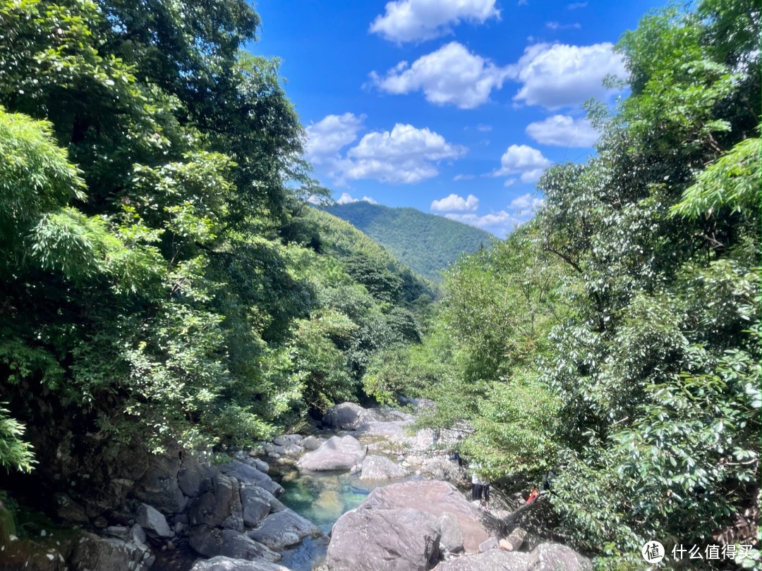 夏日溯溪好去处，武宁石榴港