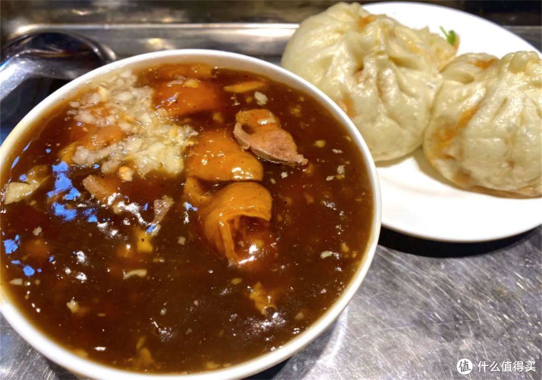 “外地人吃不下”的6种北京小吃，豆汁、卤煮榜上有名，看看都有啥