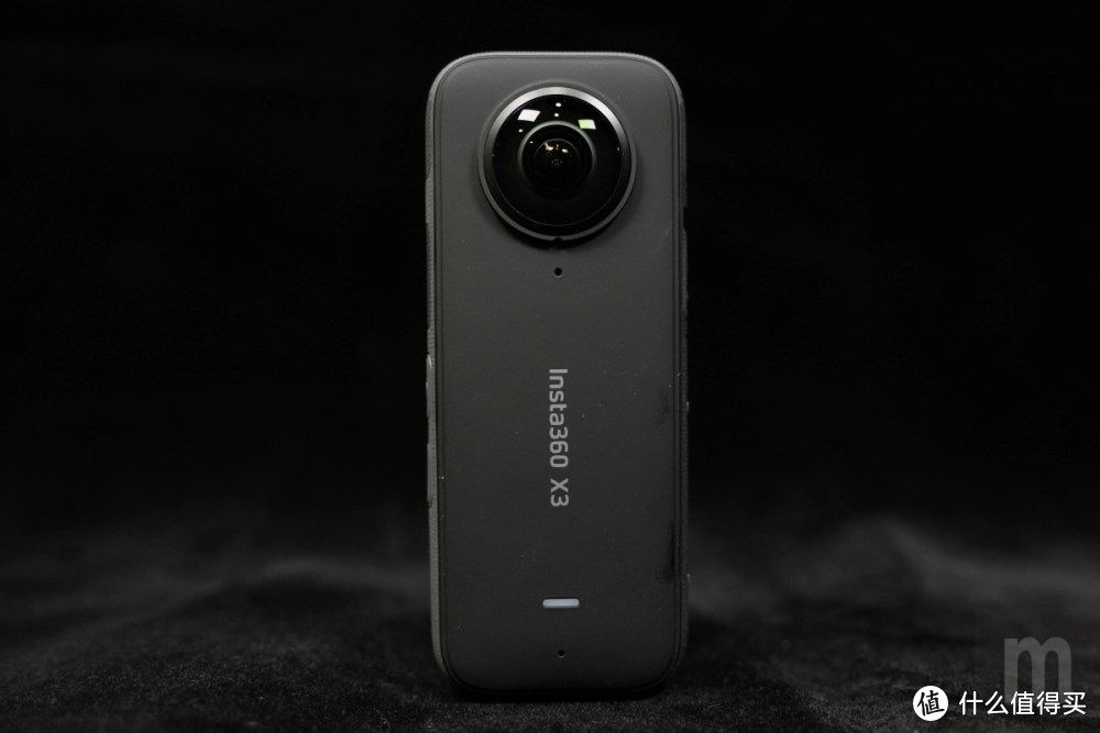 Insta360 X3 开箱：换上大尺寸触控屏幕、操作变得更直觉