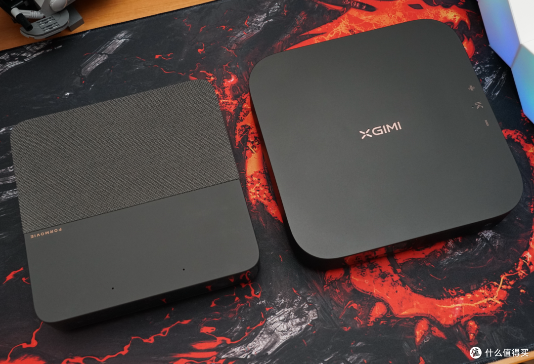 既生瑜何生亮?更小,更强!峰米S5激光投影仪 VS 极米 NEW Z6X