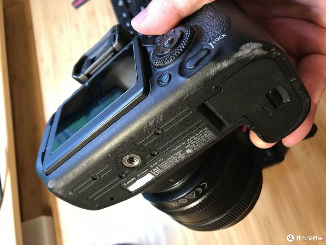 老单反先别扔，单反相对微单的优势在哪里？