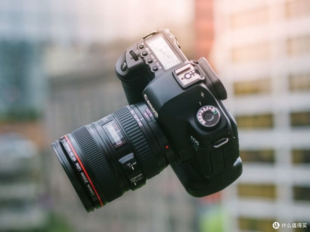 老单反先别扔，单反相对微单的优势在哪里？