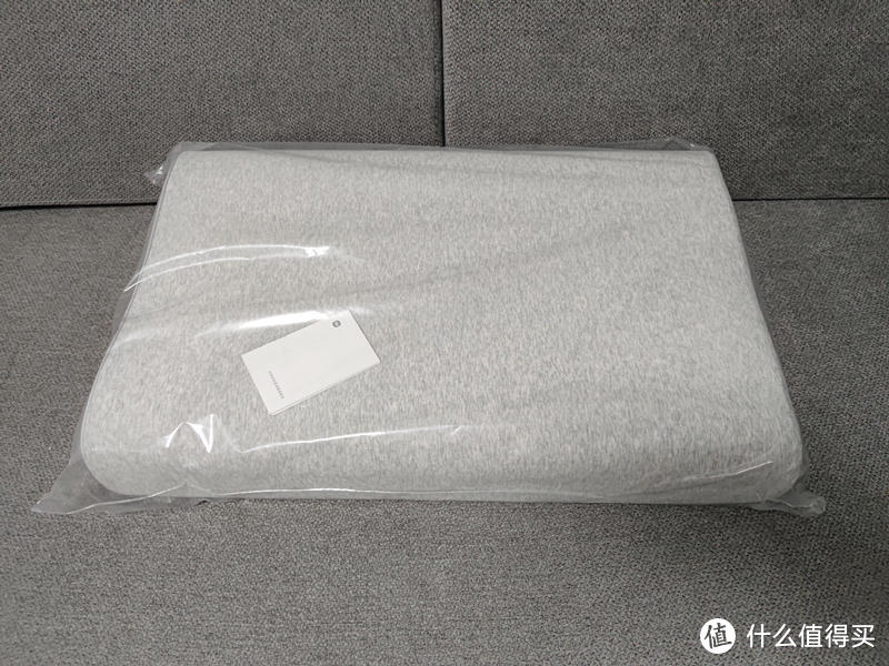 小米推出新品枕头：“高”枕无忧，智能睡眠监测