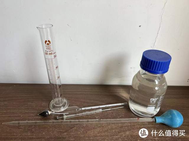 酒圈围绕白酒勾兑有很多营销及宣传，有些是错误的，今天就来说说