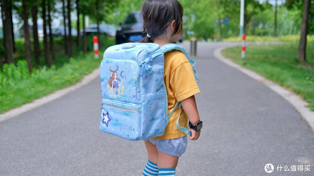 送给开学孩子最好的礼物--GMT小学生儿童护脊书包