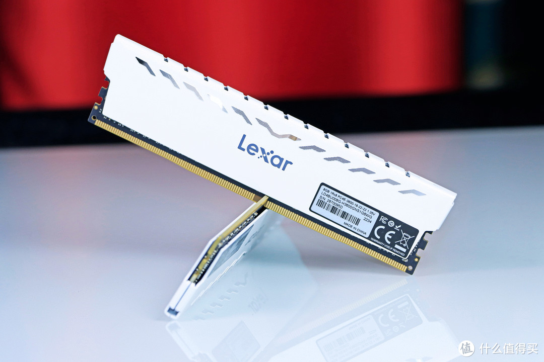 高兼容性、高颜值的内存条——雷克沙 雷神铠 DDR4 3600 