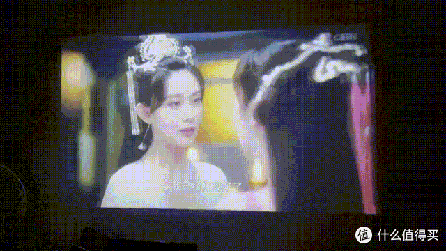 拼多多200价位的投影仪值得入手吗？我拆开给大家看看