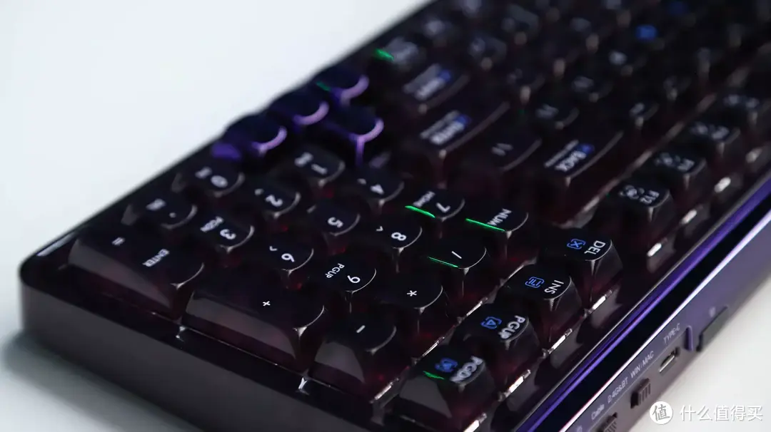 灯光的极致，透明晶体键帽的米物客制化机械键盘BlackIO 98真是太好看了