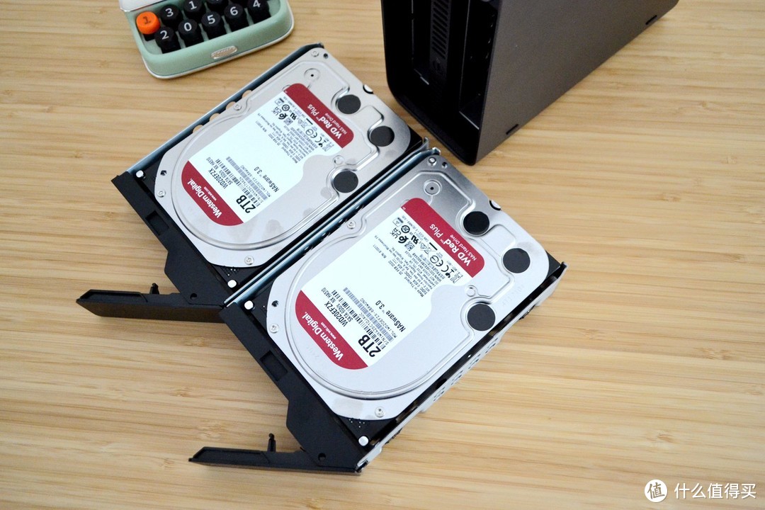 颠覆传统NAS！帮手机免费扩容4TB？难怪华为家庭存储1天就卖断货