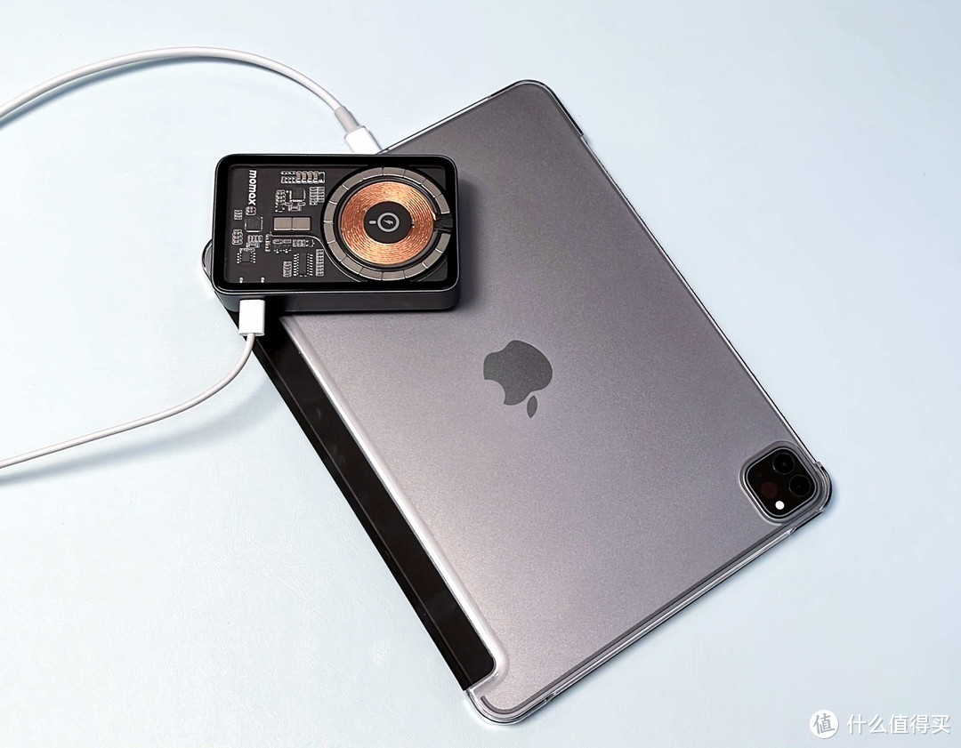 iPhone 14也能无缝贴合，摩米士磁吸充电宝和双C口40W快充头开箱分享