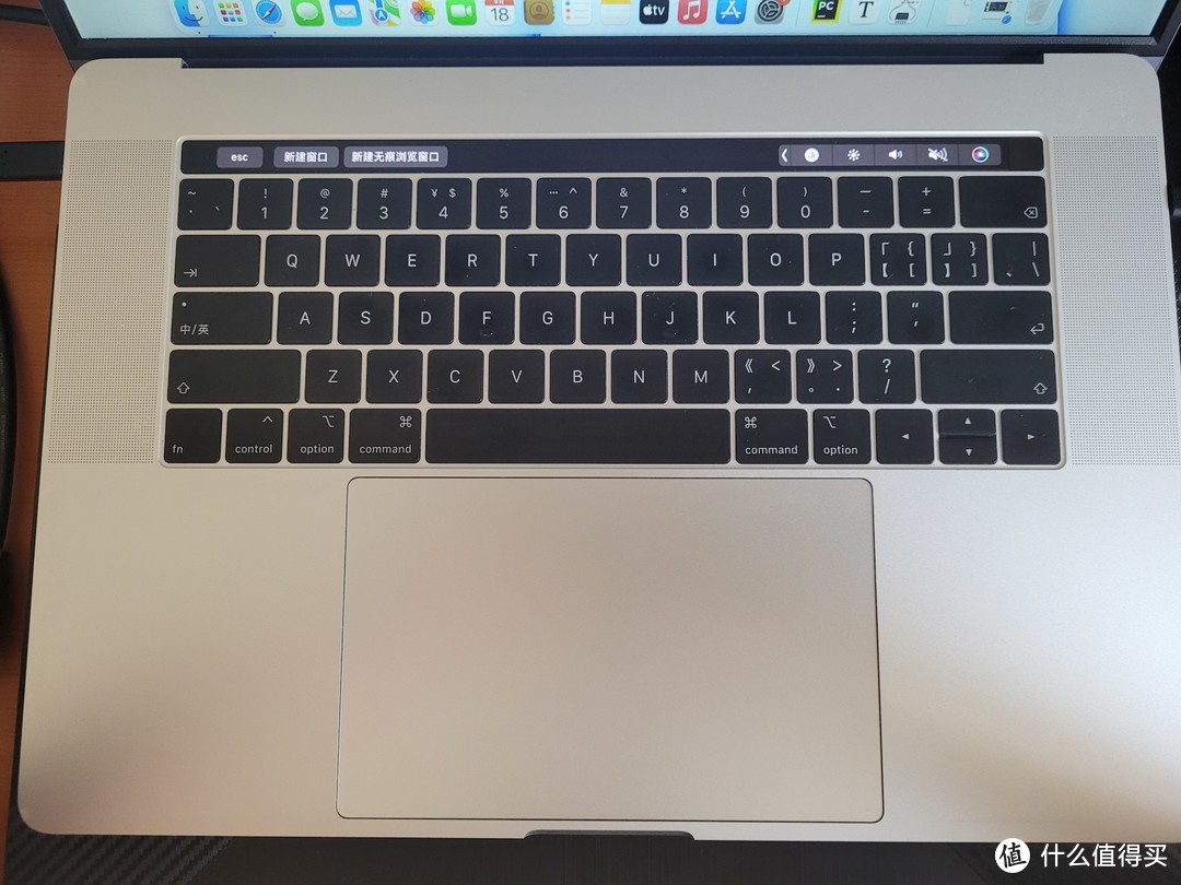 苹果智能键盘（不是）无头骑士MacBook Pro上手体验