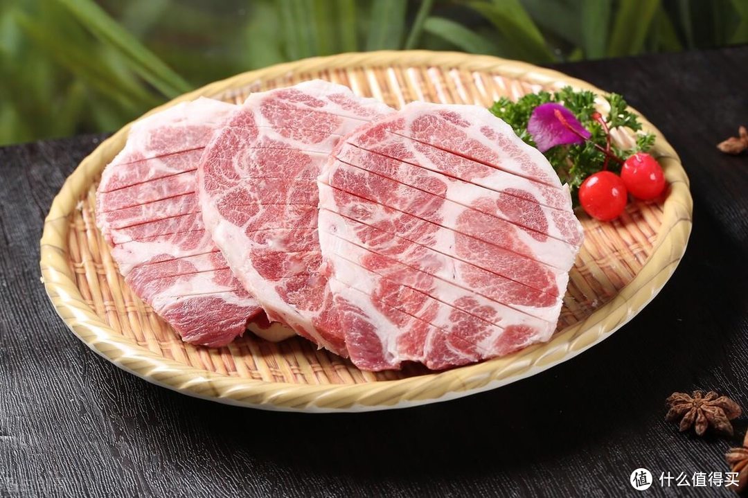 买猪肉时，你知道怎么选吗？肉贩子最爱“这4块肉”，别买错