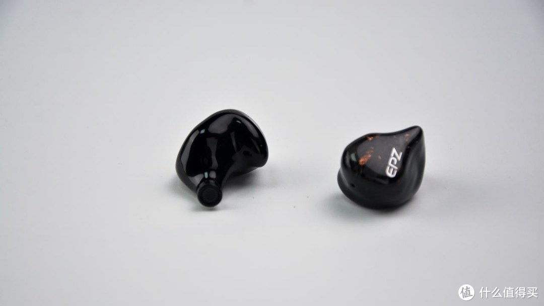 ​如何评价小众品牌耳机EPZ Q1？