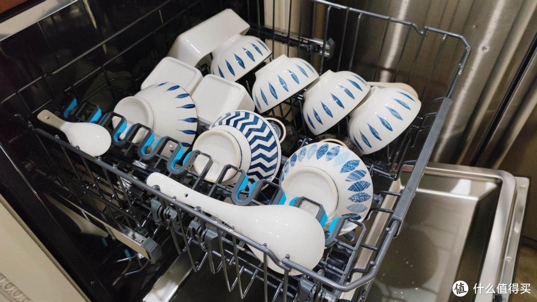 双面清洗，重新定义高端洗碗机，海尔双面洗洗碗机晶彩W5000深度体验