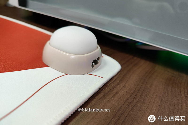 天凉手不冷，可以取暖的鼠标垫：向物发热暖桌垫评测